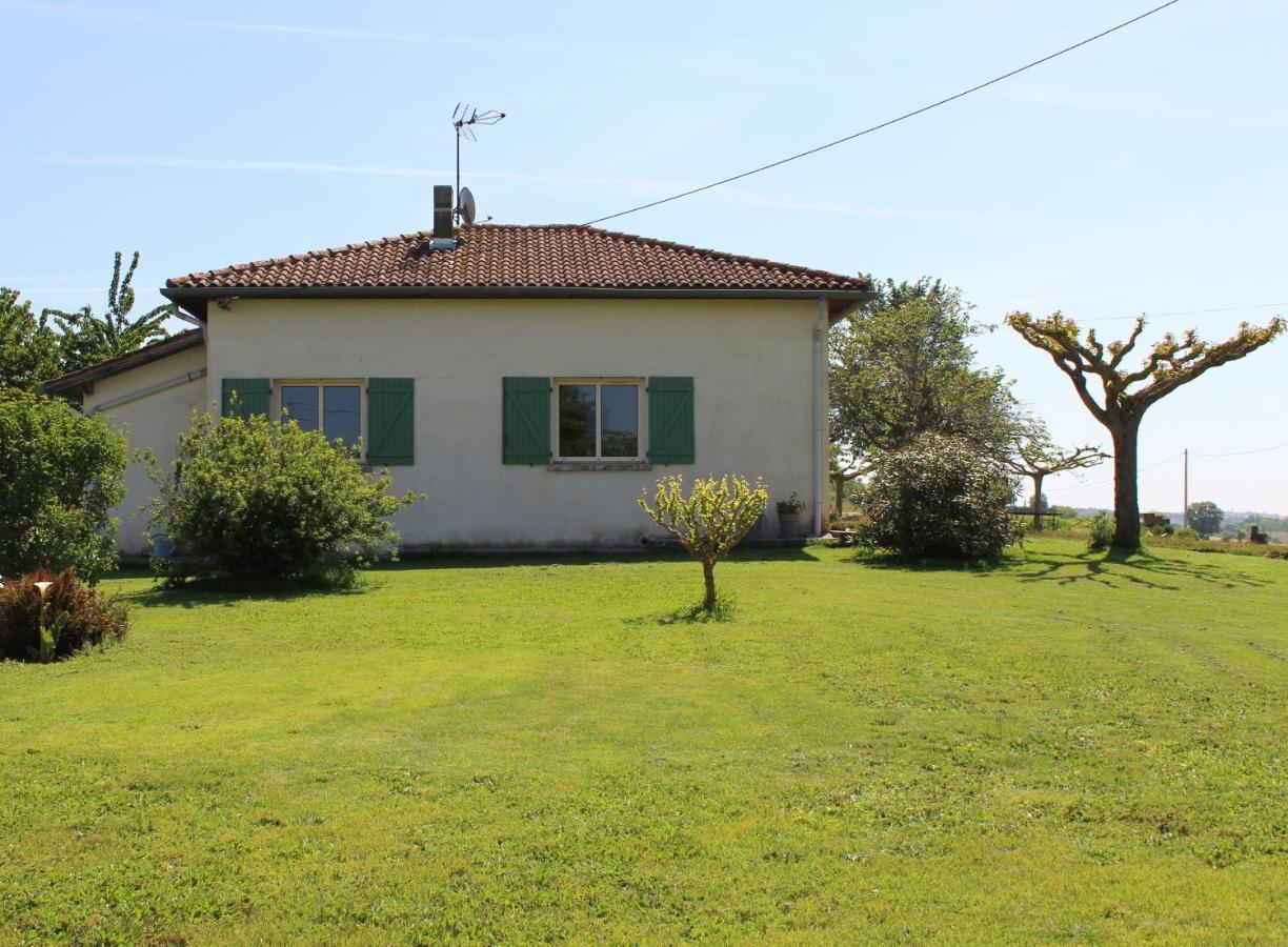 Maison Aux Portes Du Gers Lareole Esterno foto